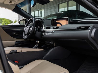2021 Lexus ES 250