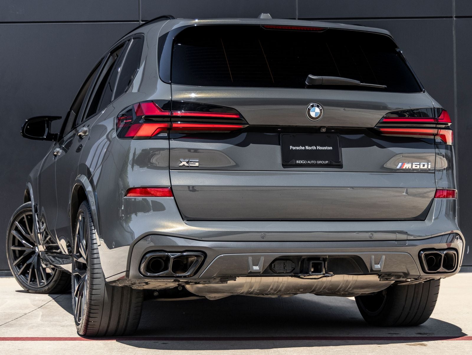 2025 BMW X5 M60i