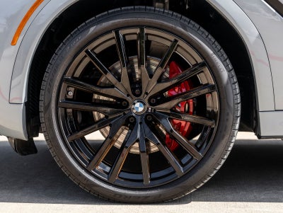 2025 BMW X6 xDrive40i
