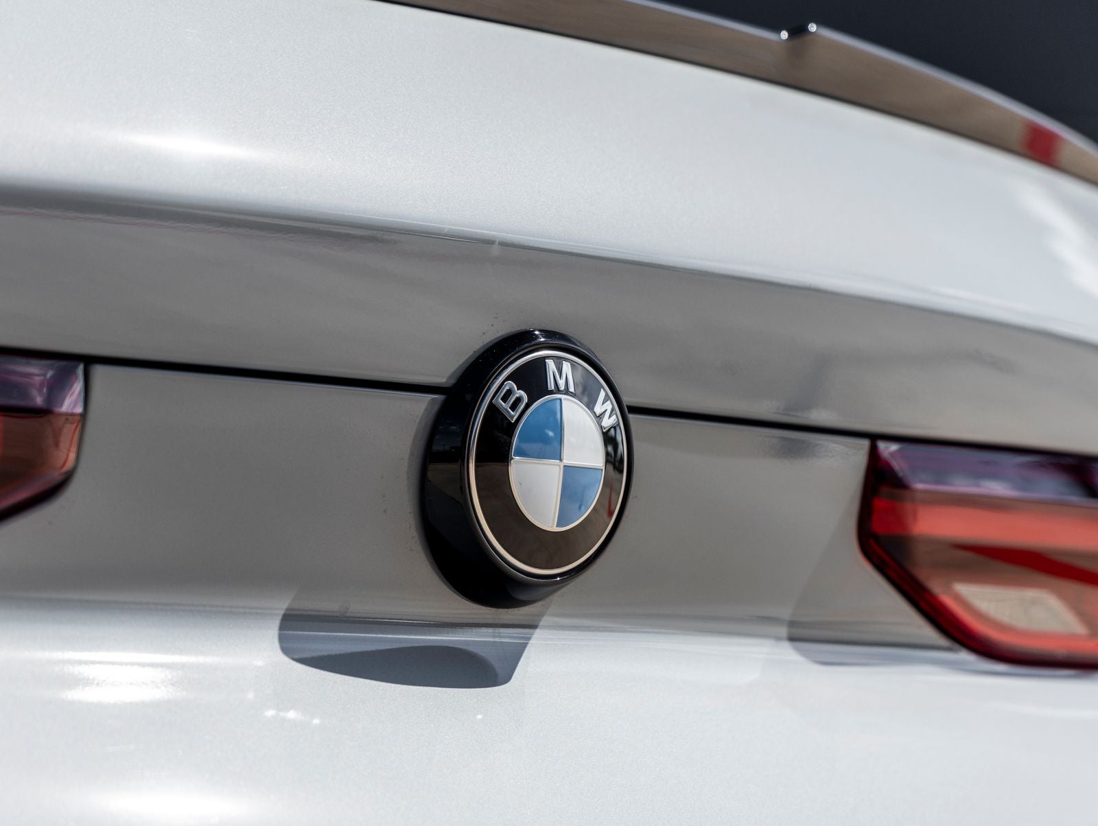 2025 BMW X6 xDrive40i