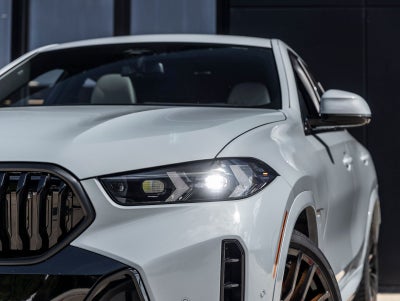 2025 BMW X6 xDrive40i