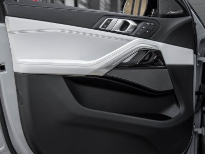 2025 BMW X6 xDrive40i