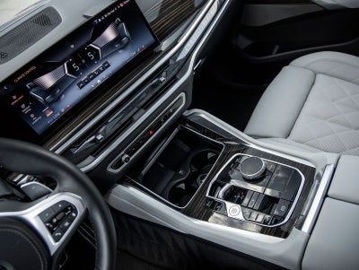 2025 BMW X6 xDrive40i