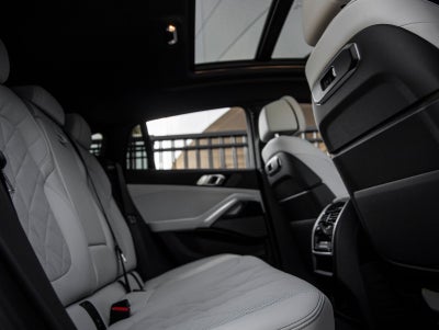 2025 BMW X6 xDrive40i