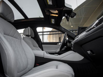 2025 BMW X6 xDrive40i