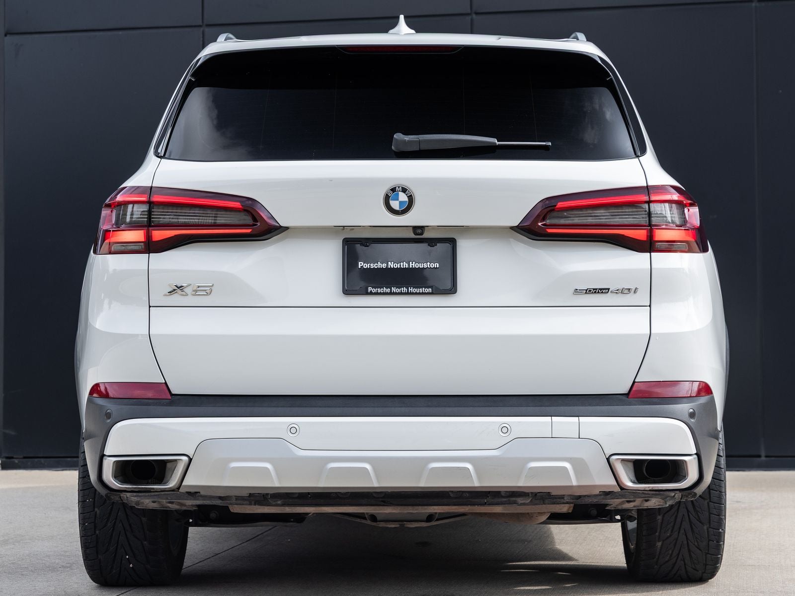 2023 BMW X5 sDrive40i