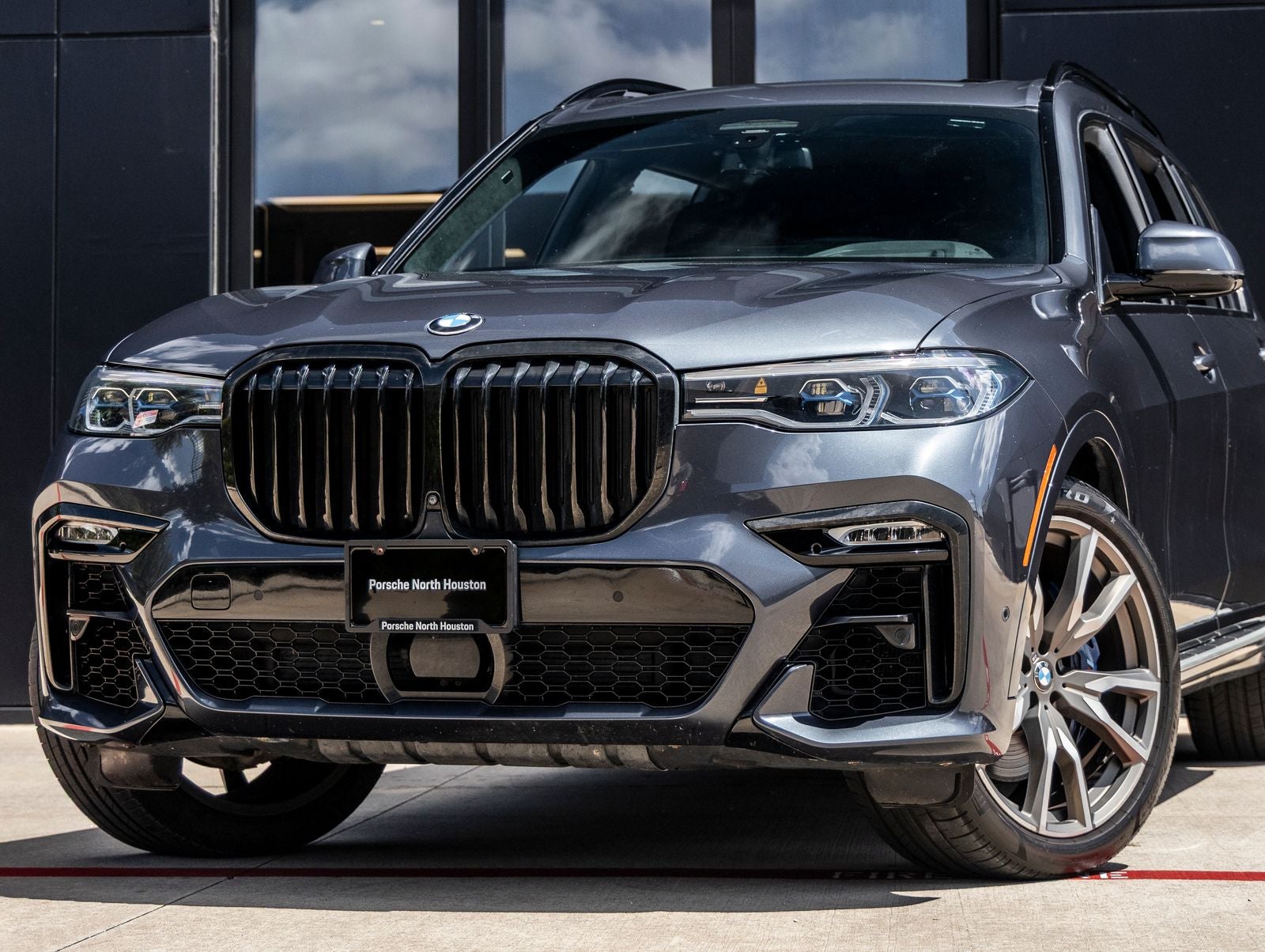 2020 BMW X7 M50i
