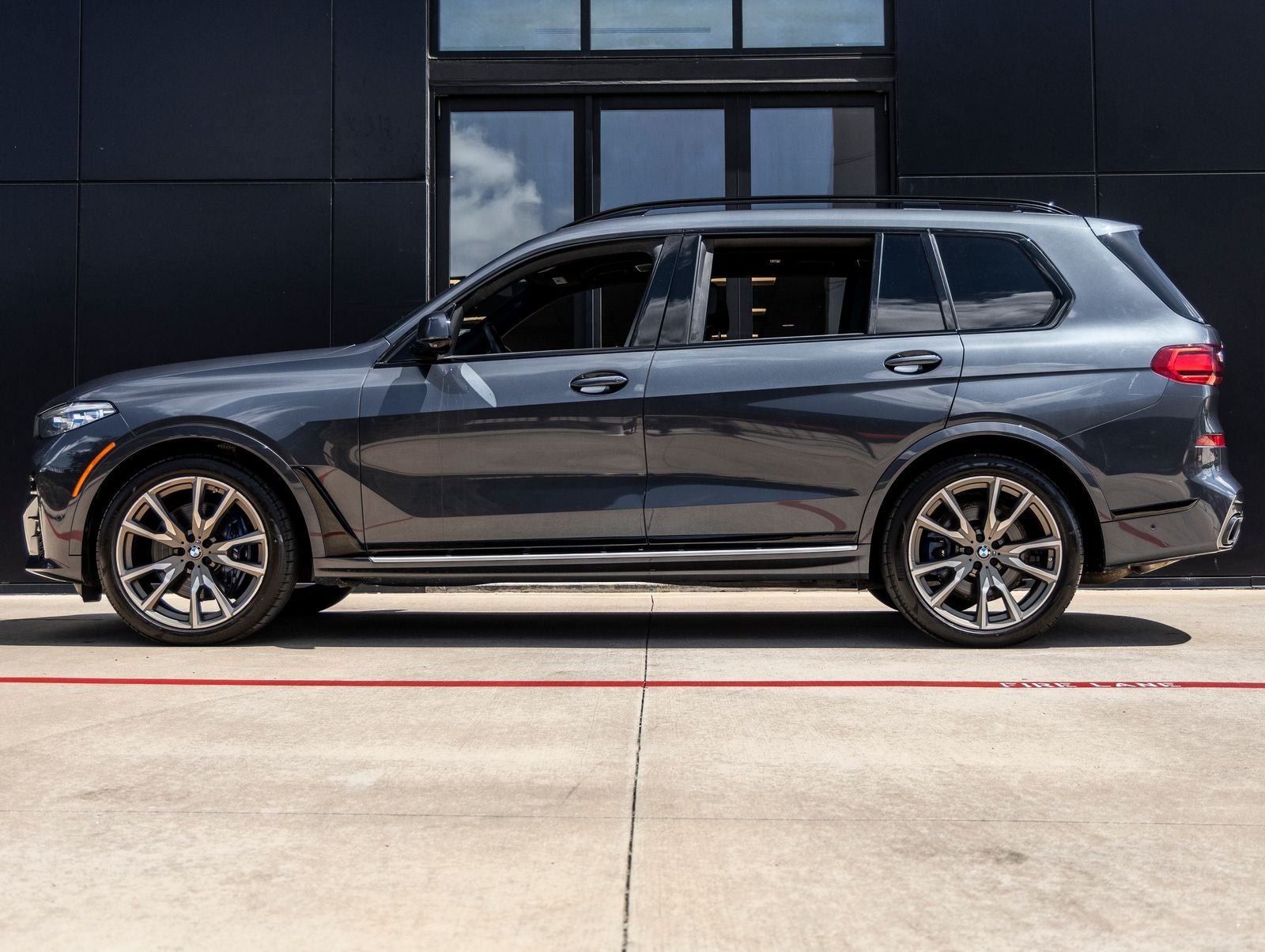 2020 BMW X7 M50i