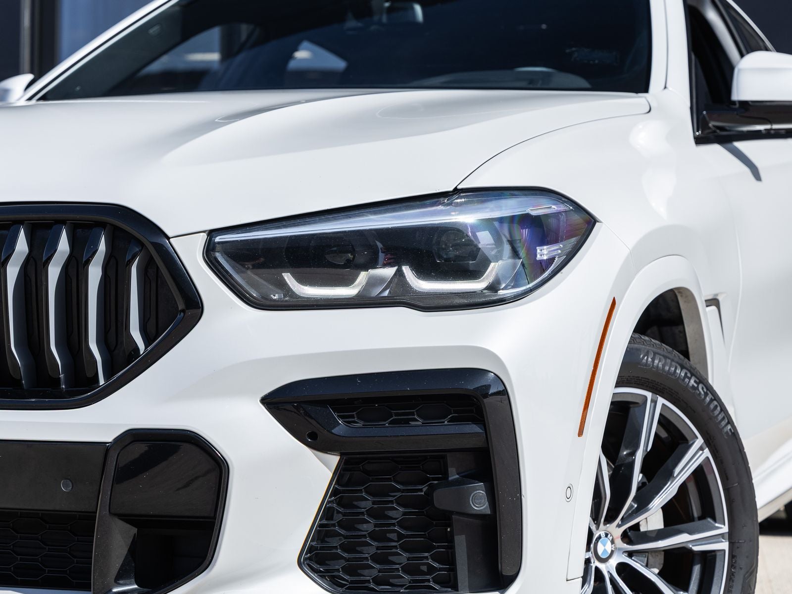 2022 BMW X6 xDrive40i