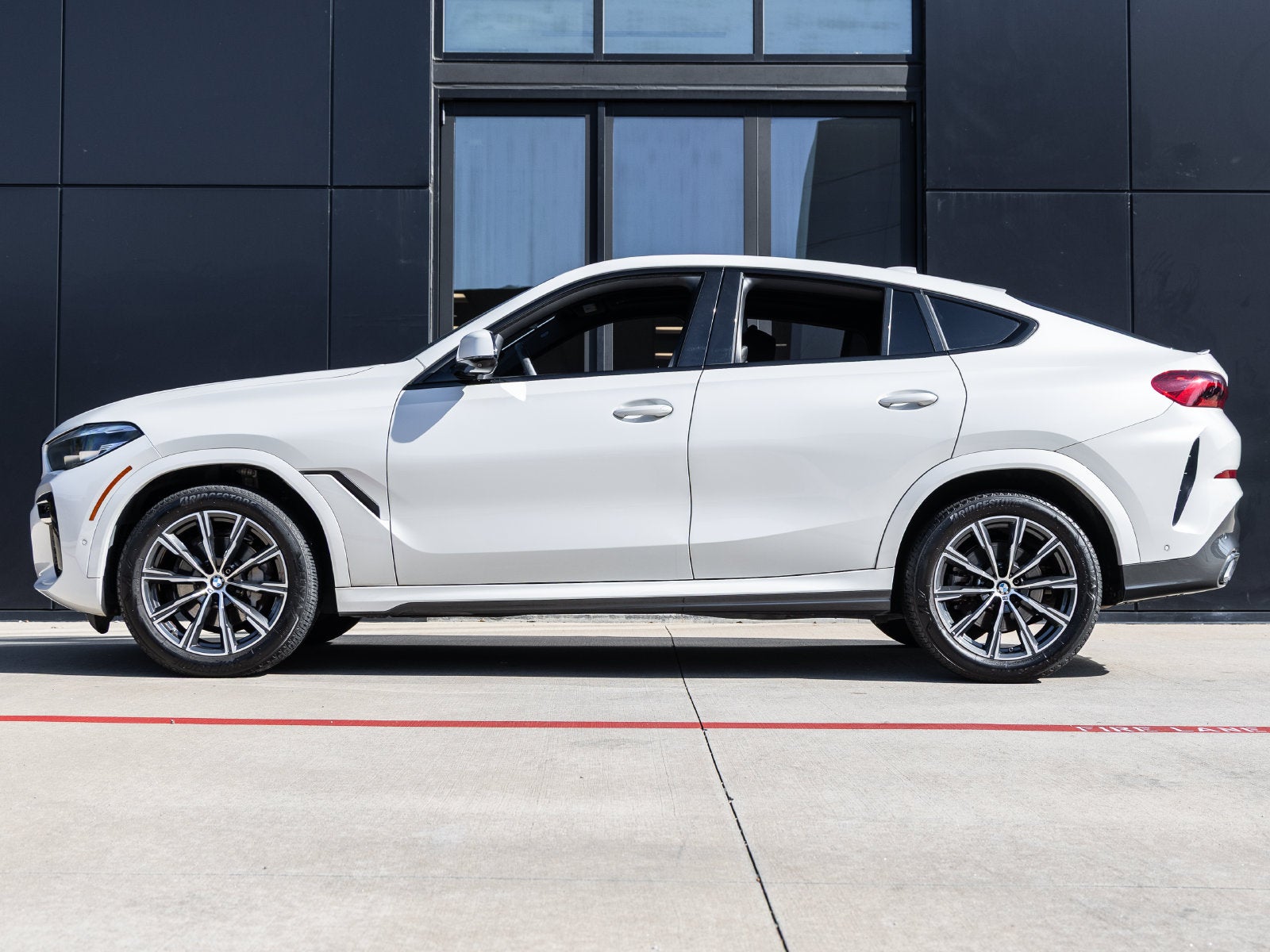 2022 BMW X6 xDrive40i