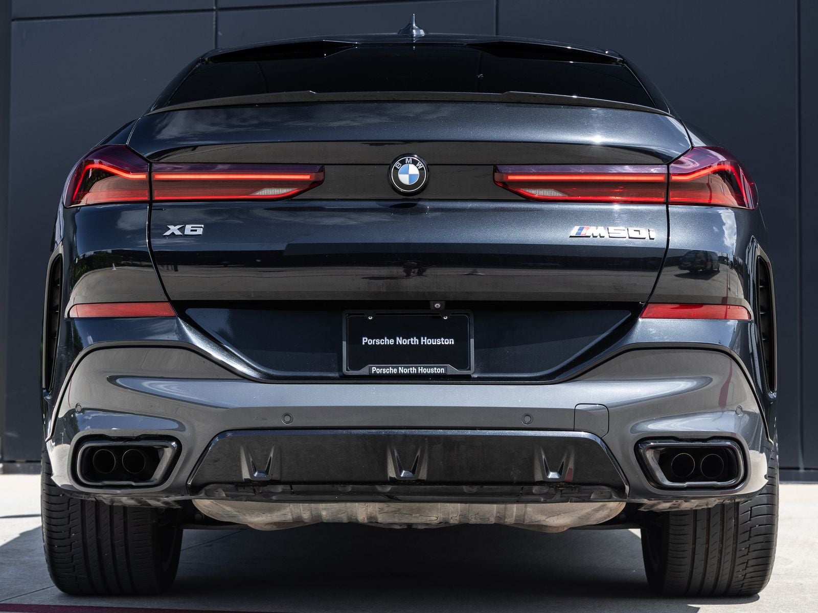 2021 BMW X6 M50i