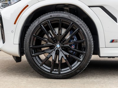 2021 BMW X6 M50i