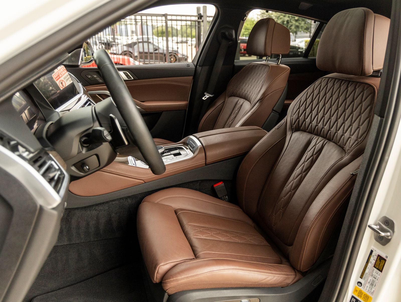 2021 BMW X6 M50i