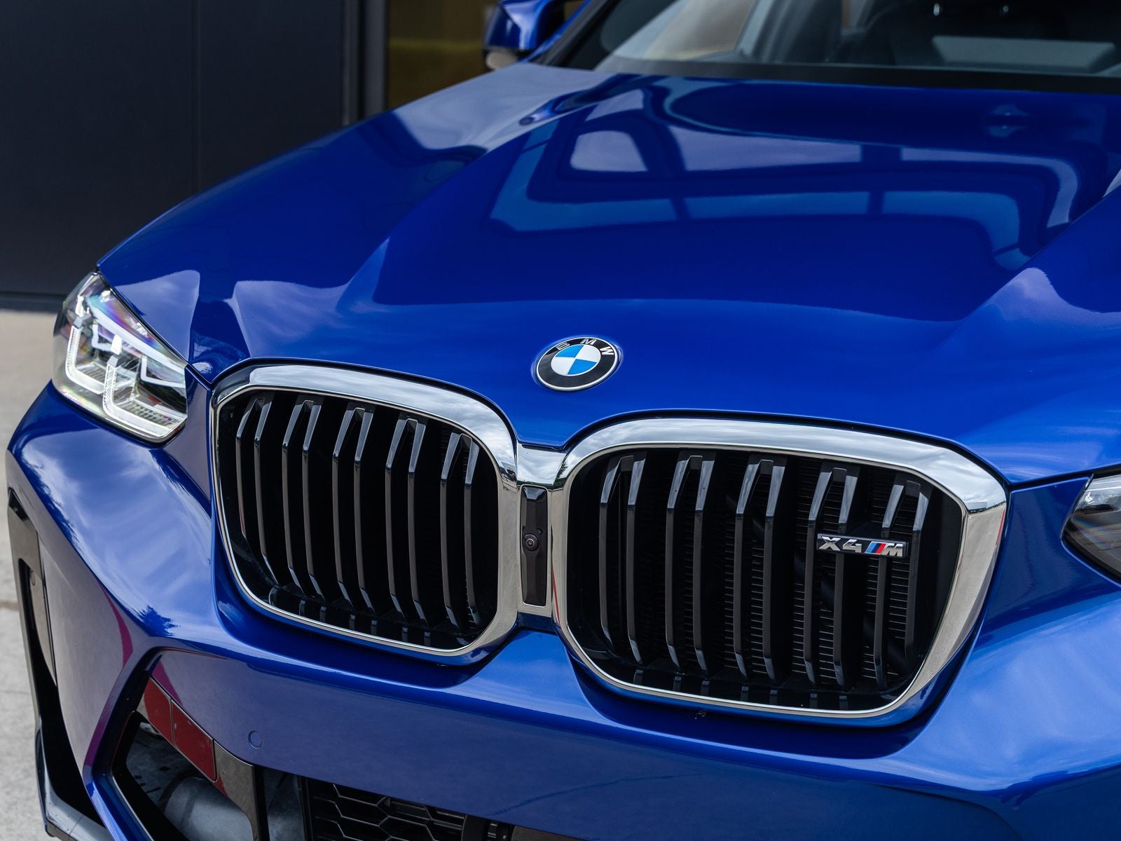 2025 BMW X4 M Base