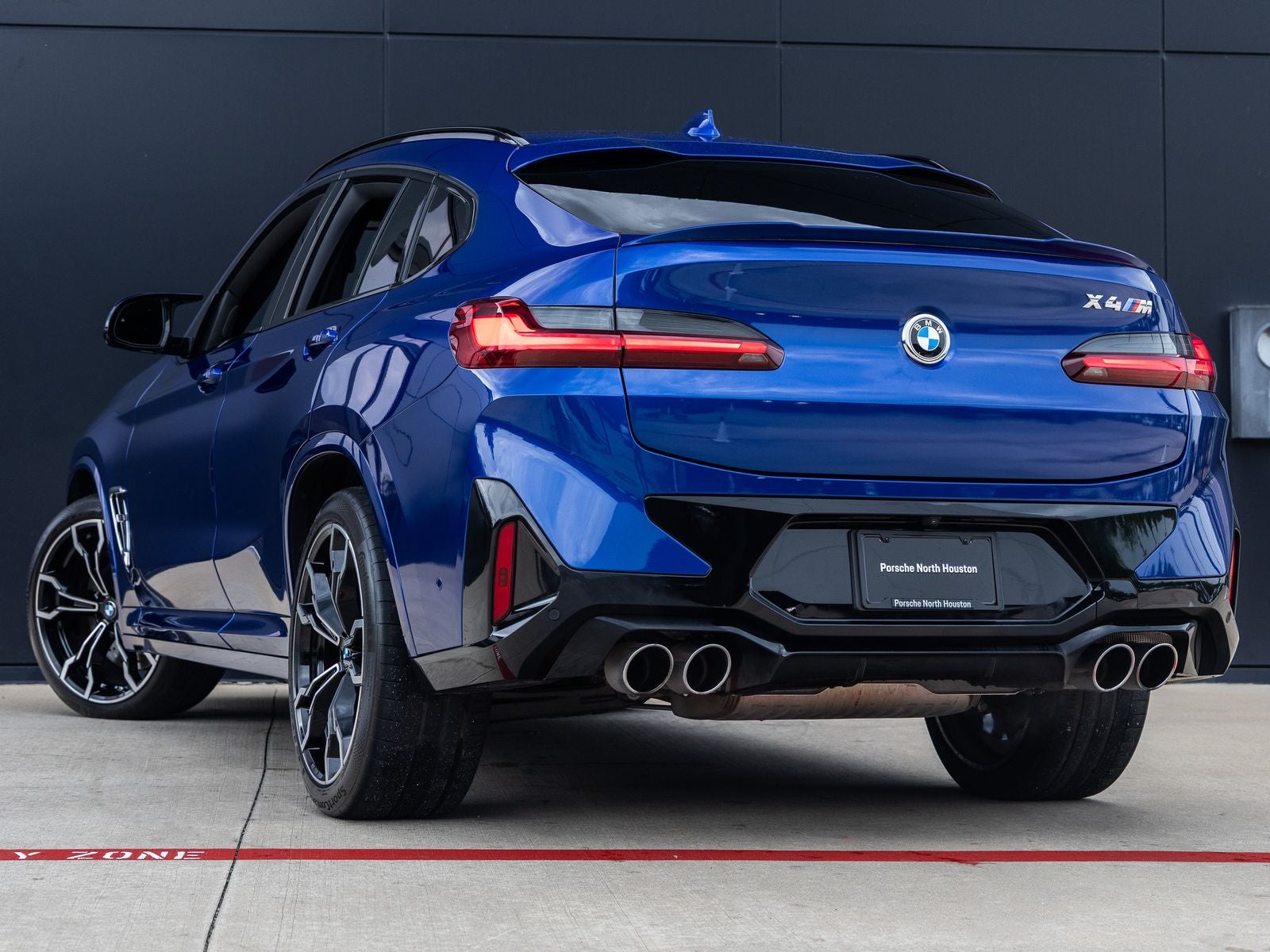 2025 BMW X4 M Base