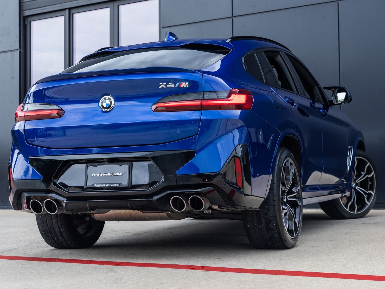 2025 BMW X4 M Base