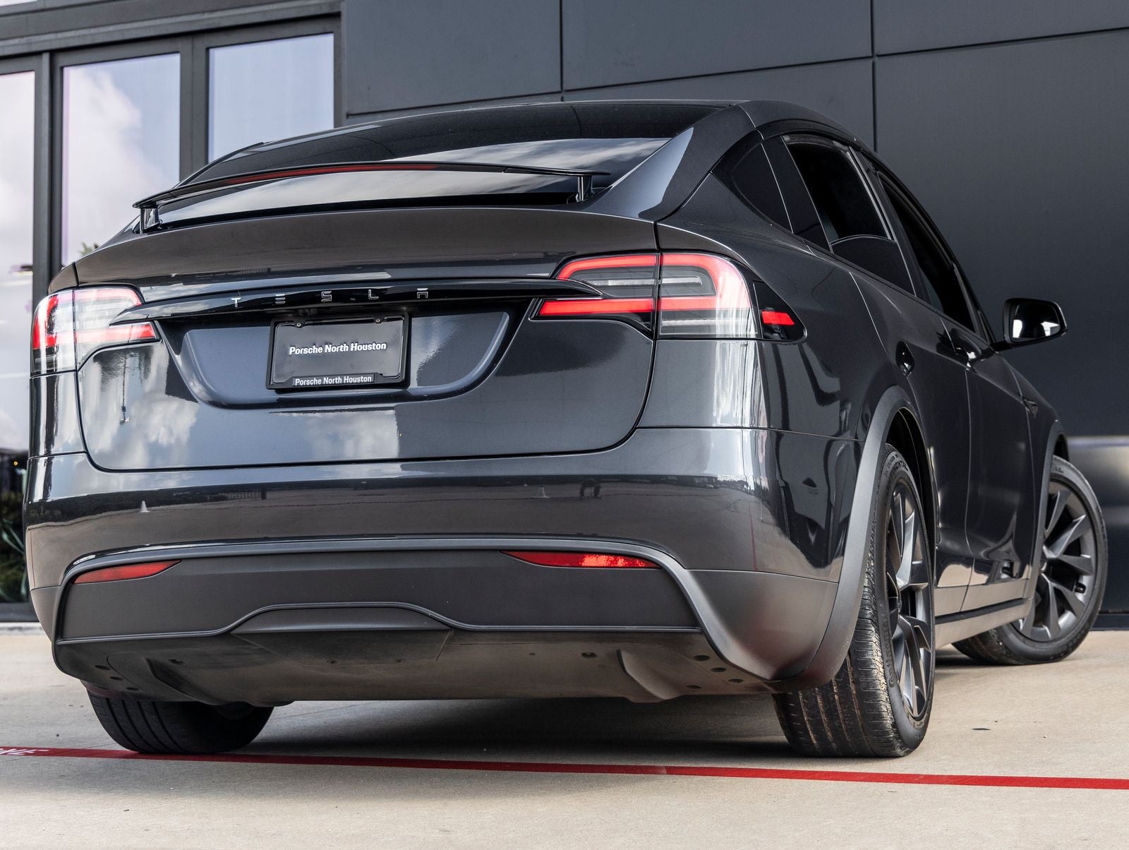 2025 Tesla Model X Base
