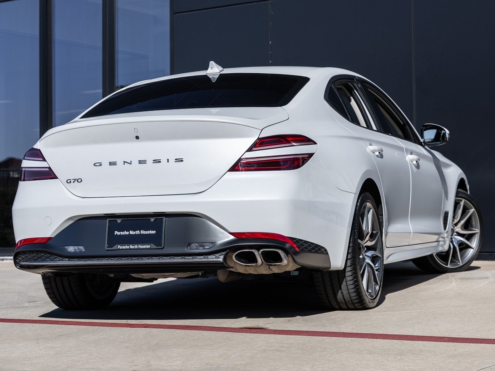 2023 Genesis G70 2.0T