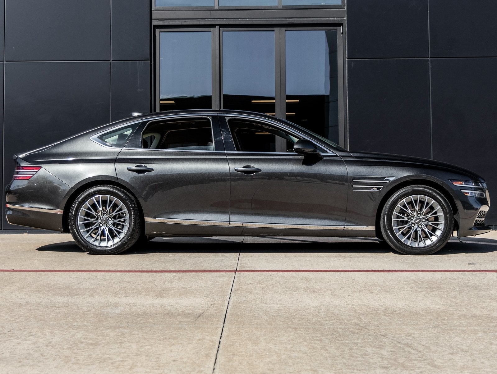 2023 Genesis G80 2.5T