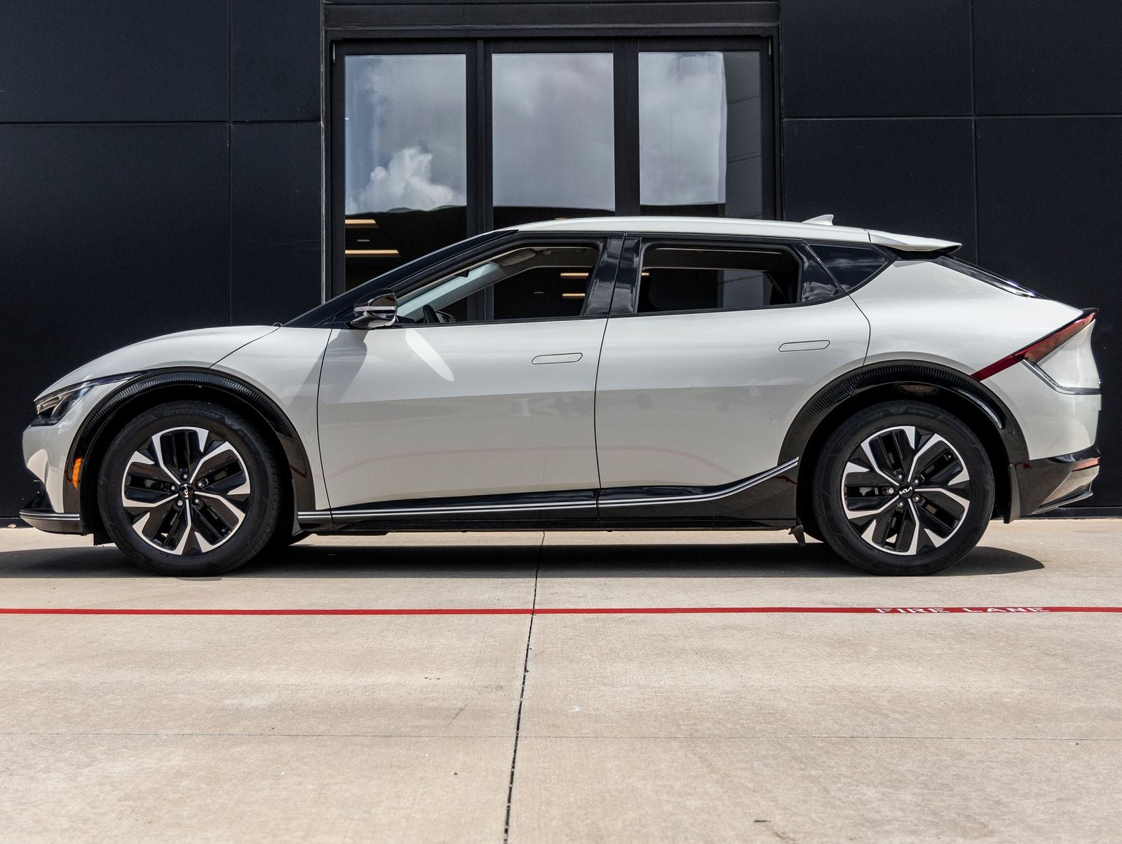 2022 Kia EV6 Wind