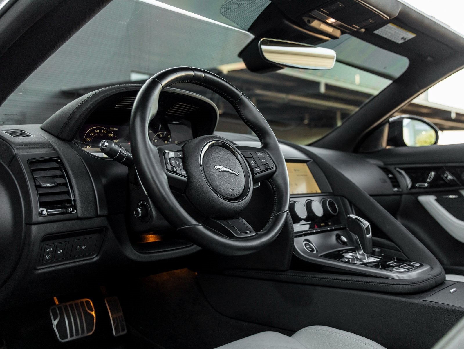 2022 Jaguar F-TYPE P450