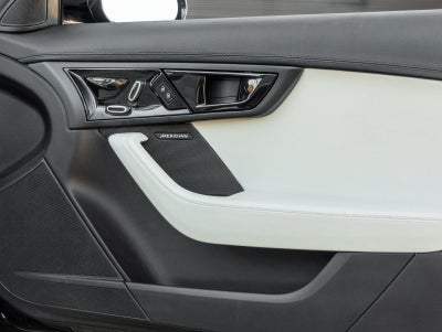 2022 Jaguar F-TYPE P450