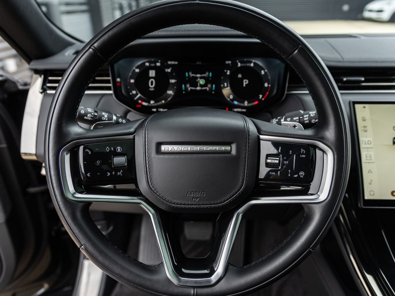 2025 Land Rover Range Rover Sport SE