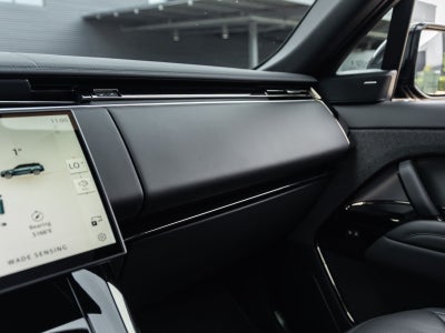 2025 Land Rover Range Rover Sport SE