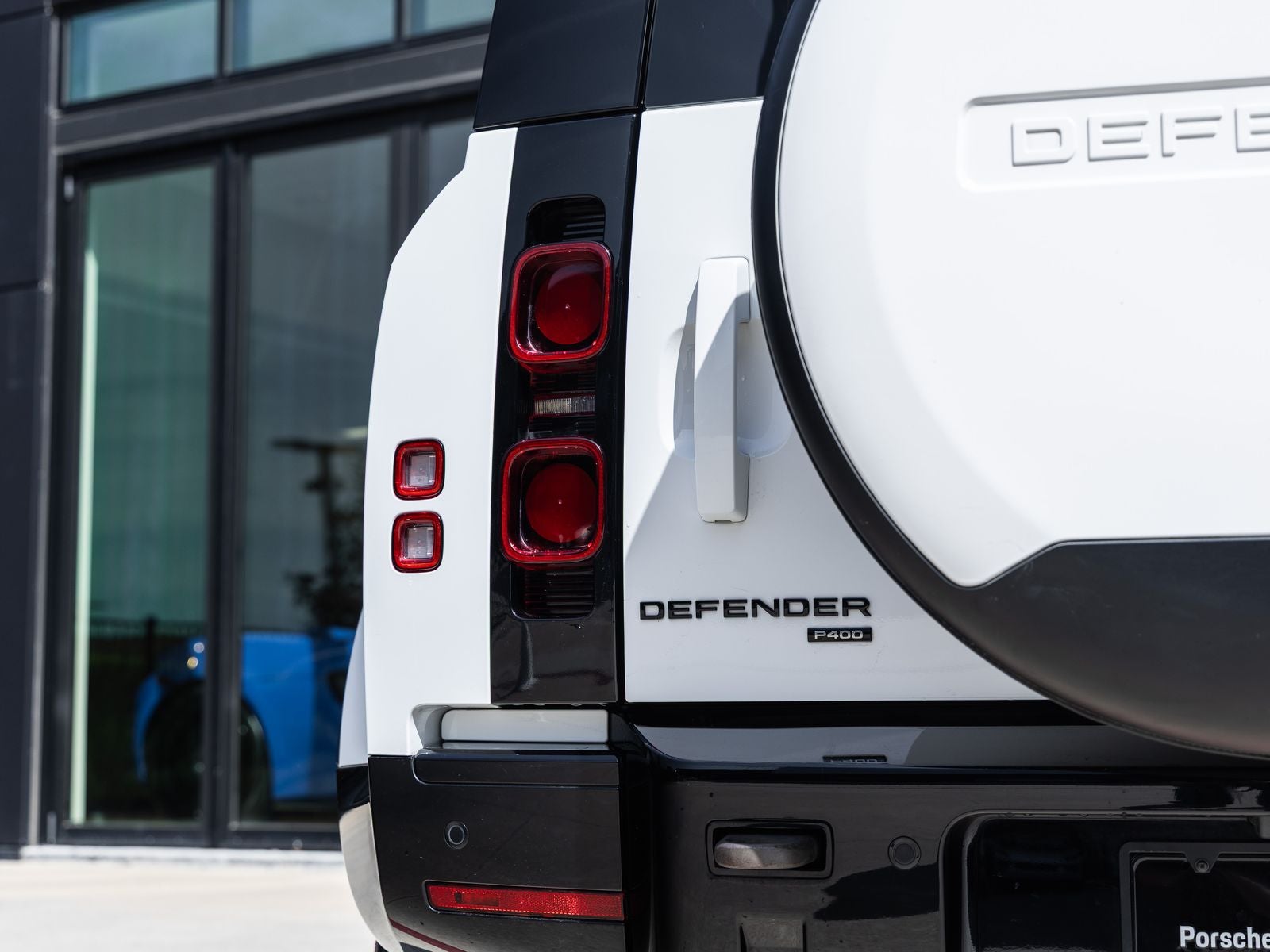 2023 Land Rover Defender 110 X-Dynamic SE