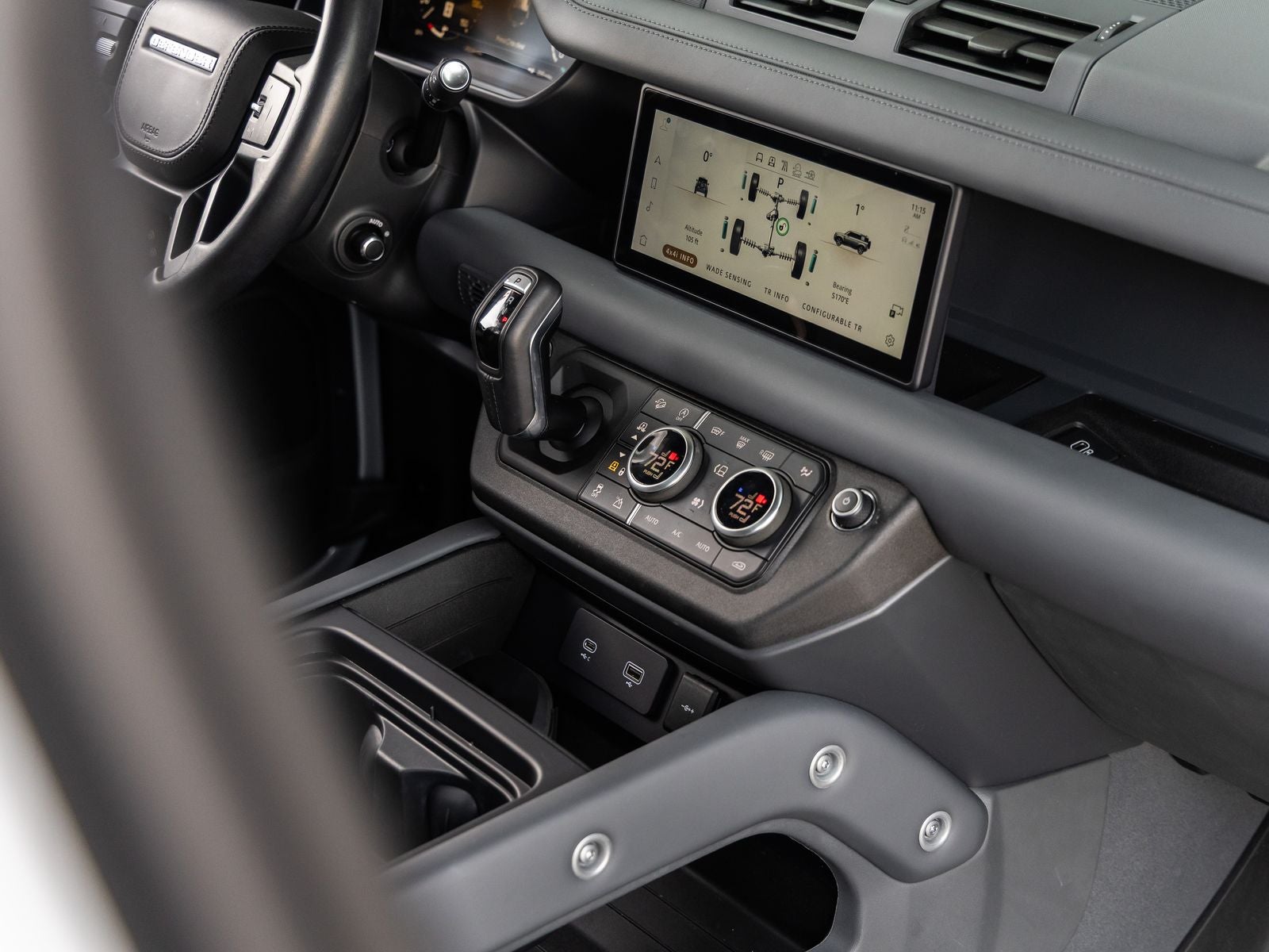 2023 Land Rover Defender 110 X-Dynamic SE