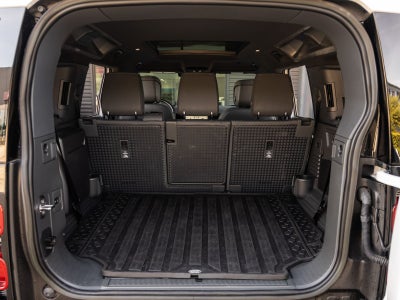 2023 Land Rover Defender 110 X-Dynamic SE