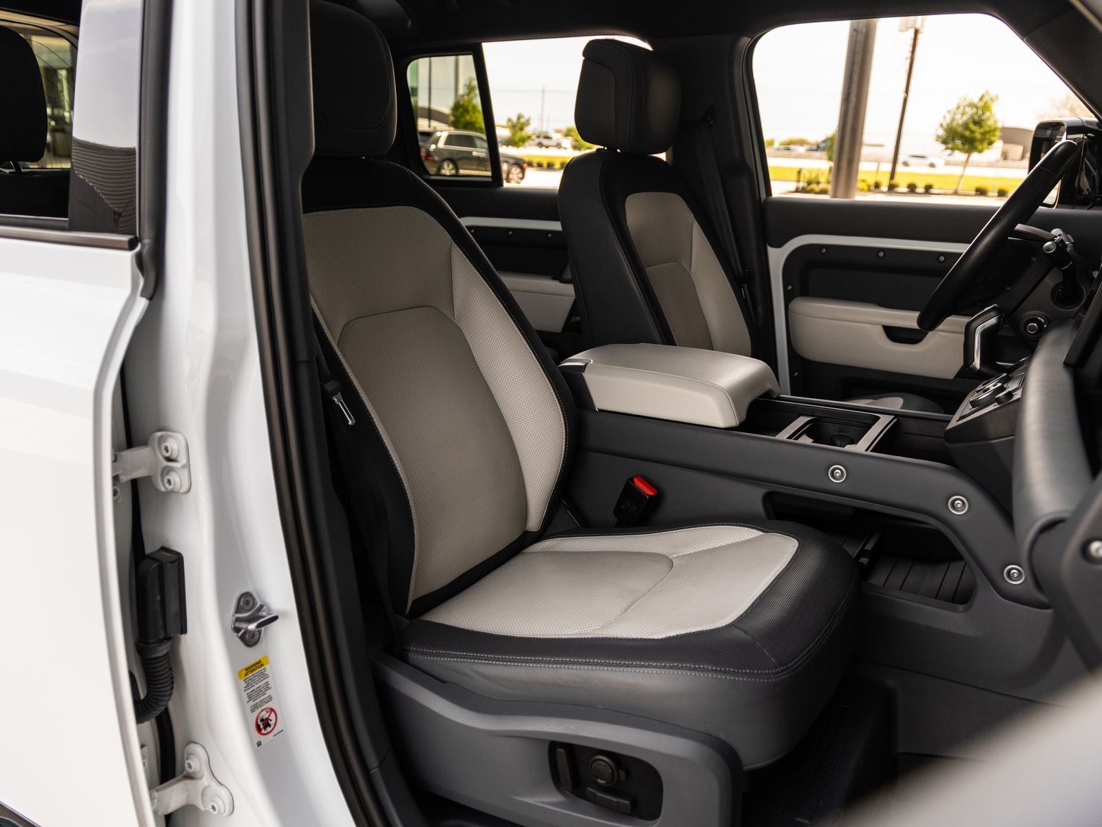 2023 Land Rover Defender 110 X-Dynamic SE