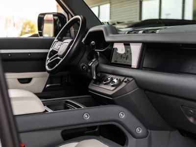 2023 Land Rover Defender 110 X-Dynamic SE