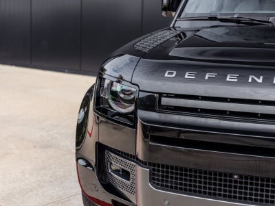 2022 Land Rover Defender 90 V8