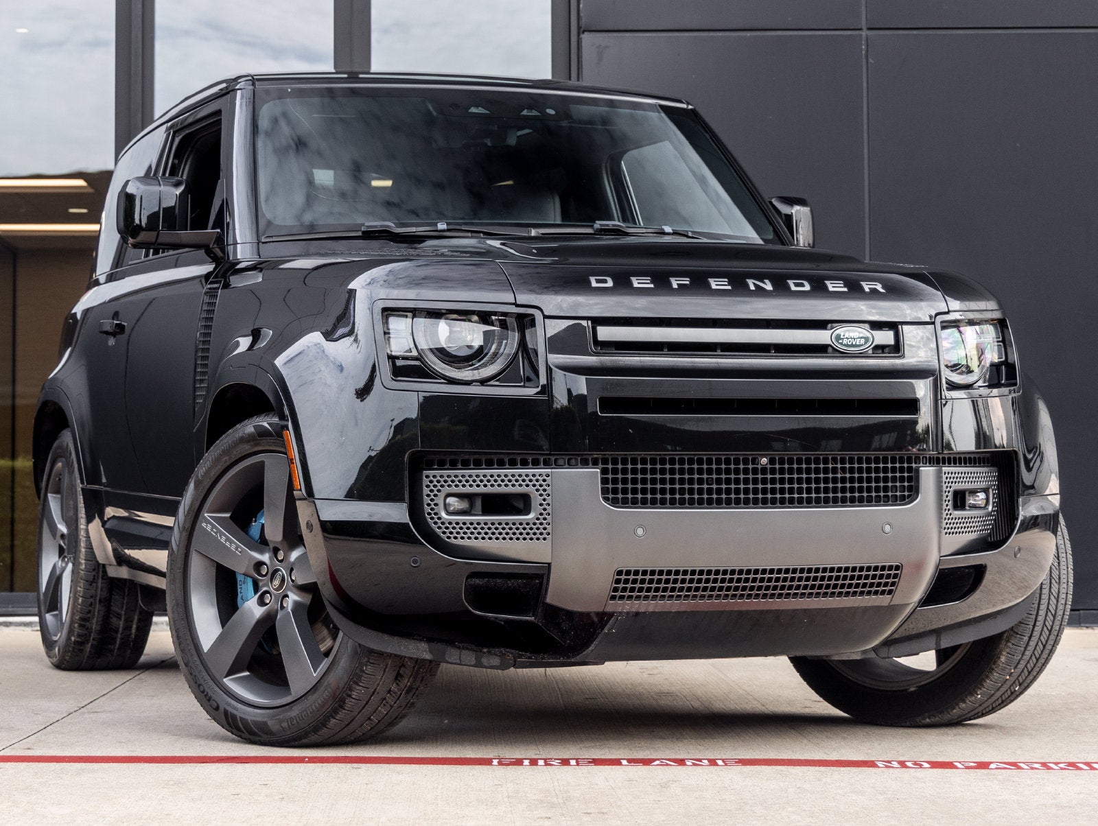 2022 Land Rover Defender 90 V8