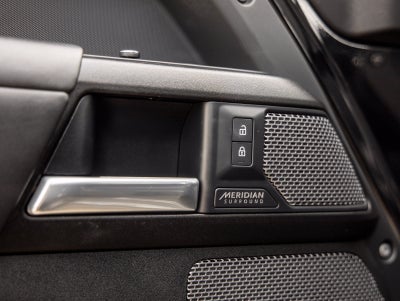 2022 Land Rover Defender 90 V8