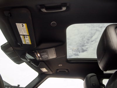 2022 Land Rover Defender 90 V8