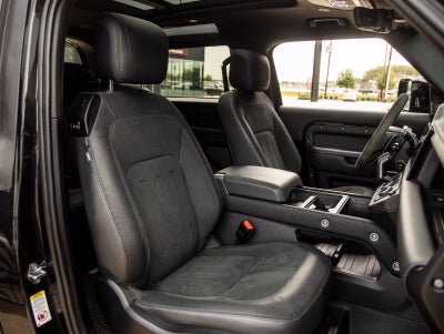 2022 Land Rover Defender 90 V8