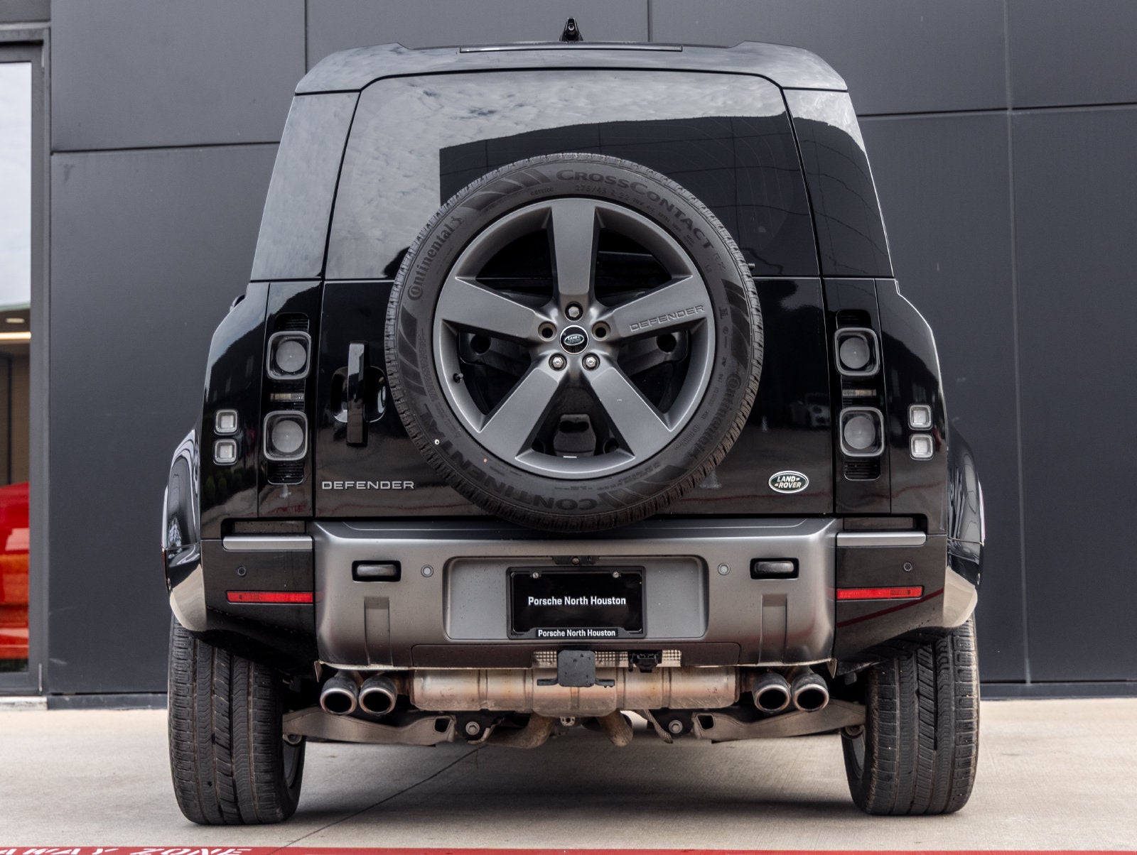 2022 Land Rover Defender 90 V8