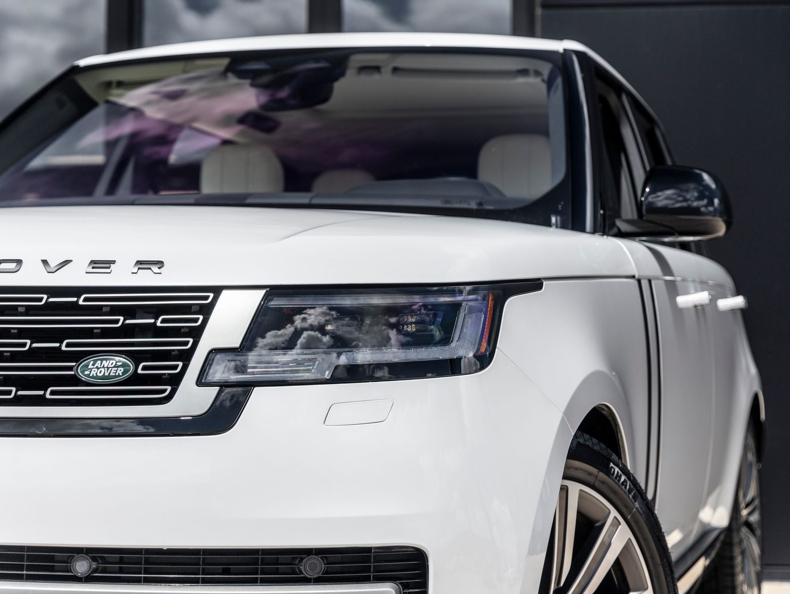 2023 Land Rover Range Rover SE