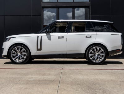 2023 Land Rover Range Rover SE