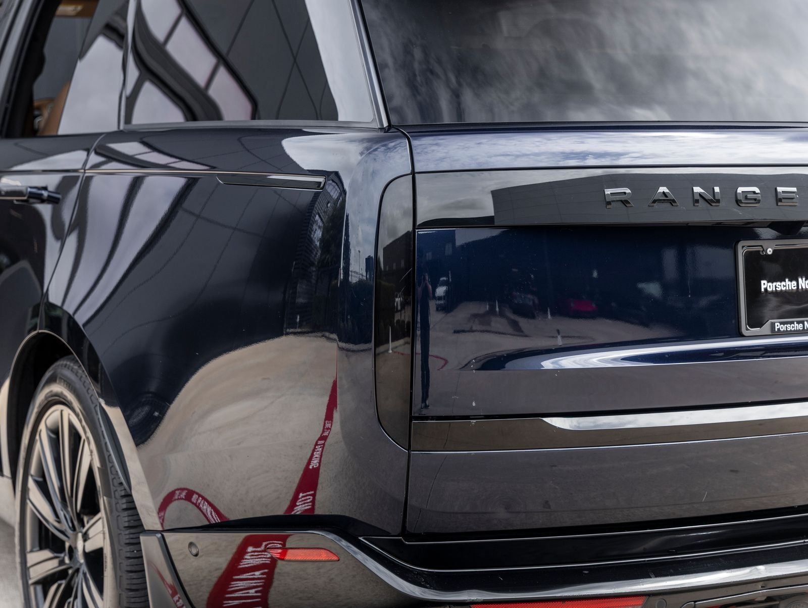 2023 Land Rover Range Rover SE