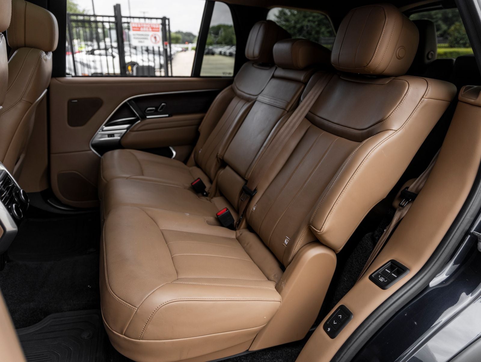 2023 Land Rover Range Rover SE