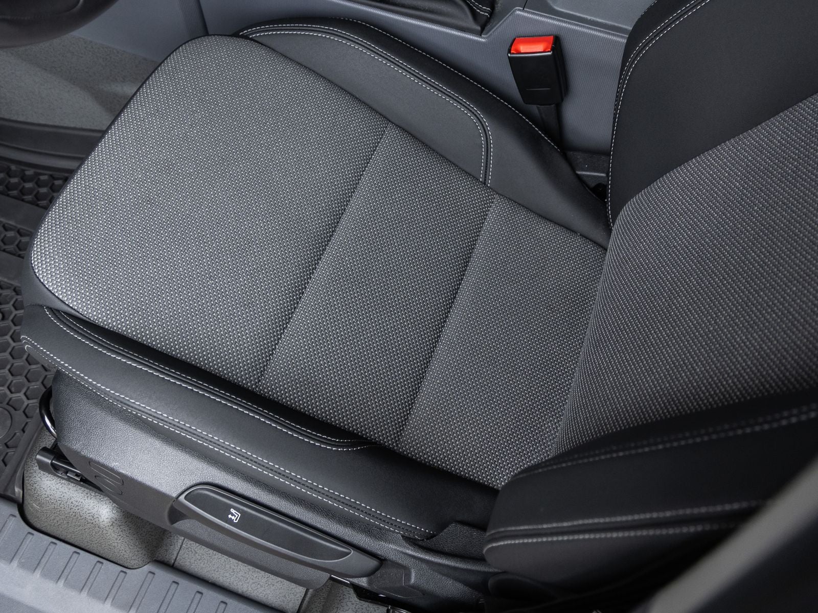 2025 INEOS Grenadier Quartermaster Fieldmaster Edition