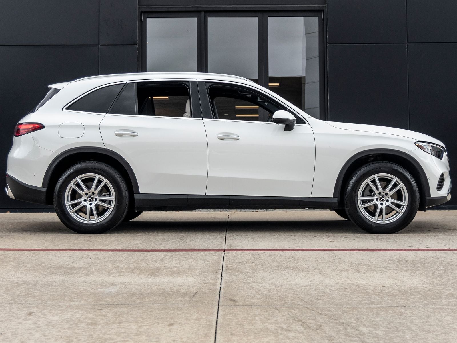 2025 Mercedes-Benz GLC GLC 300