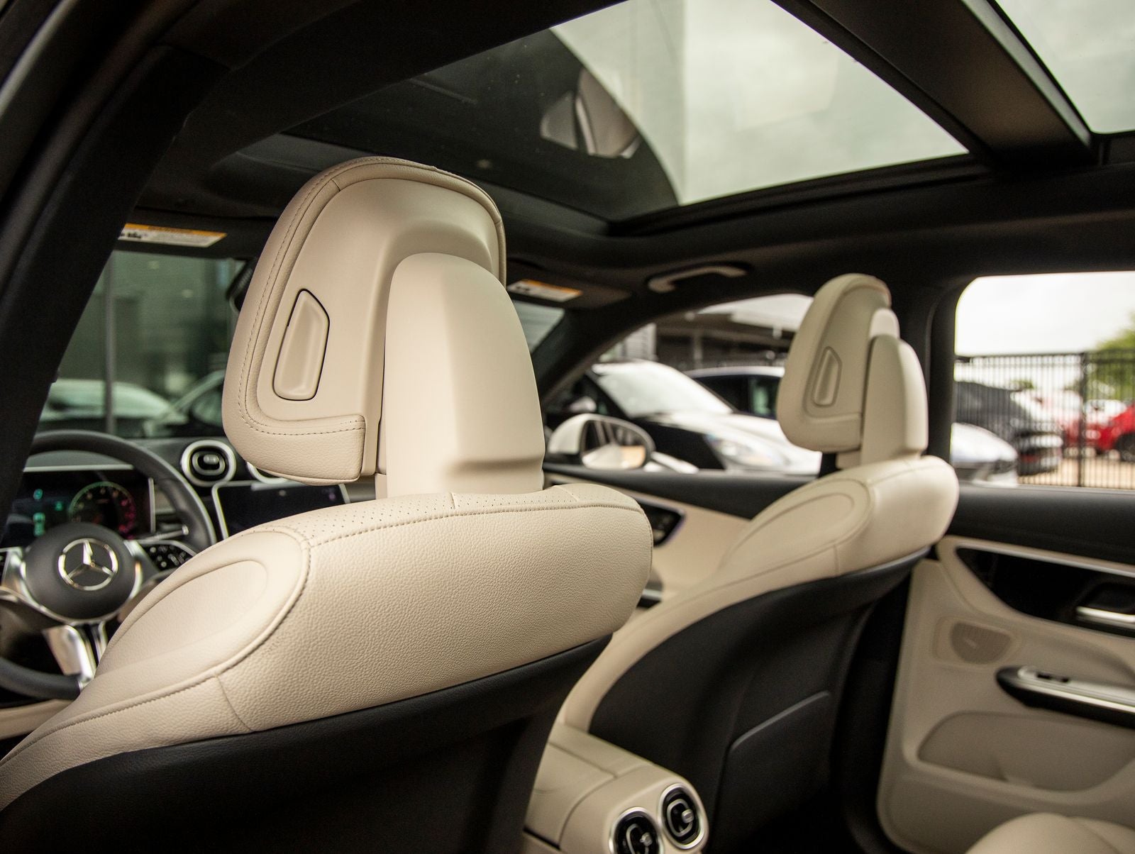 2025 Mercedes-Benz GLC GLC 300