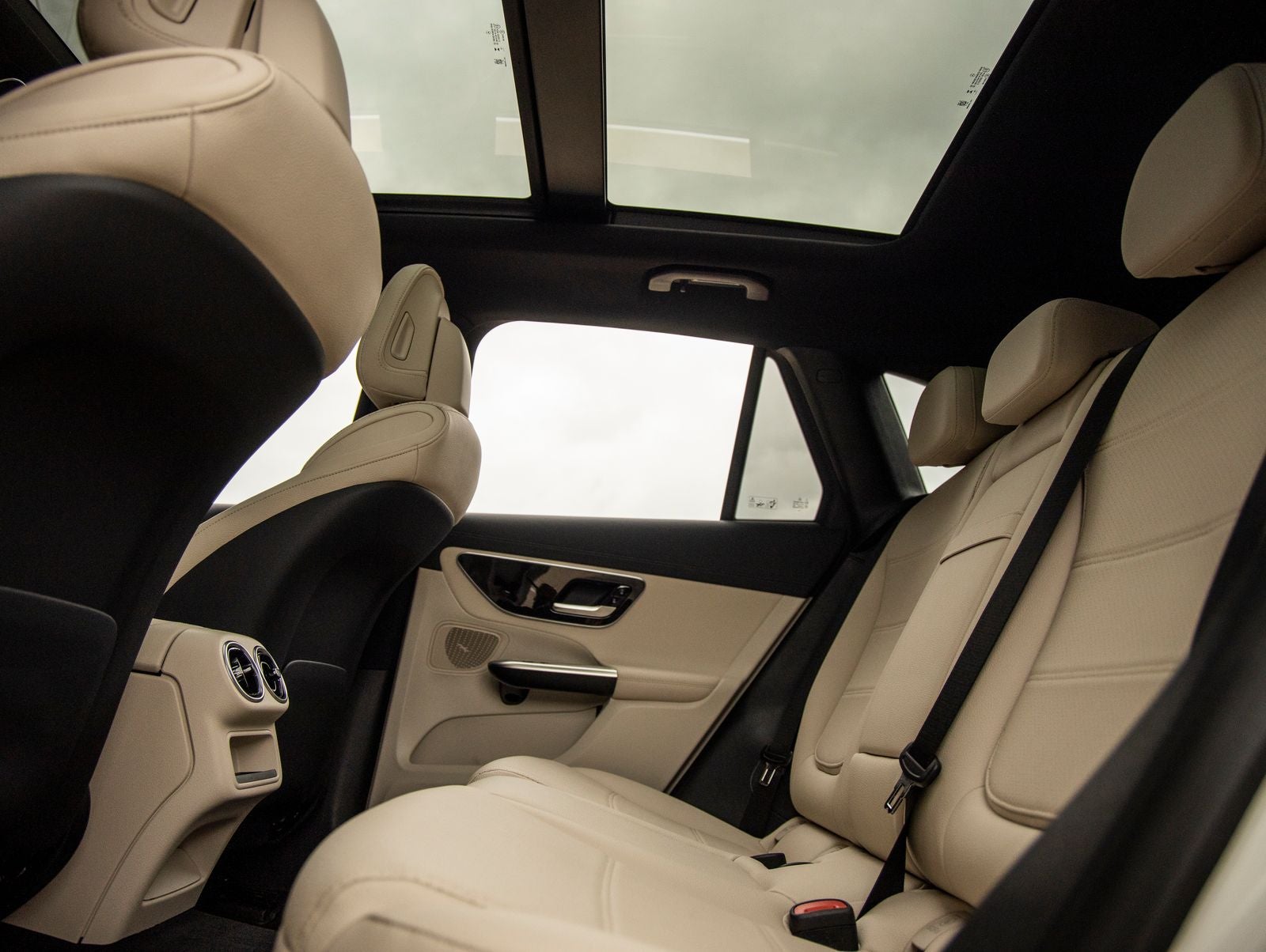 2025 Mercedes-Benz GLC GLC 300