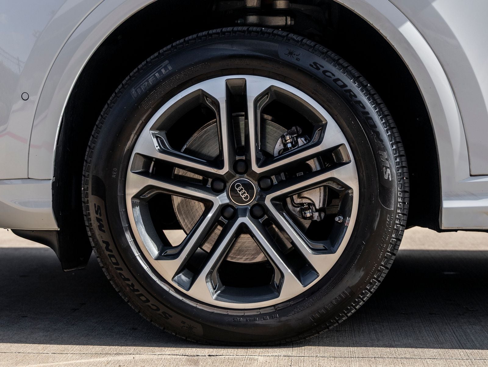 2025 Audi Q5 2.0T Premium Plus quattro