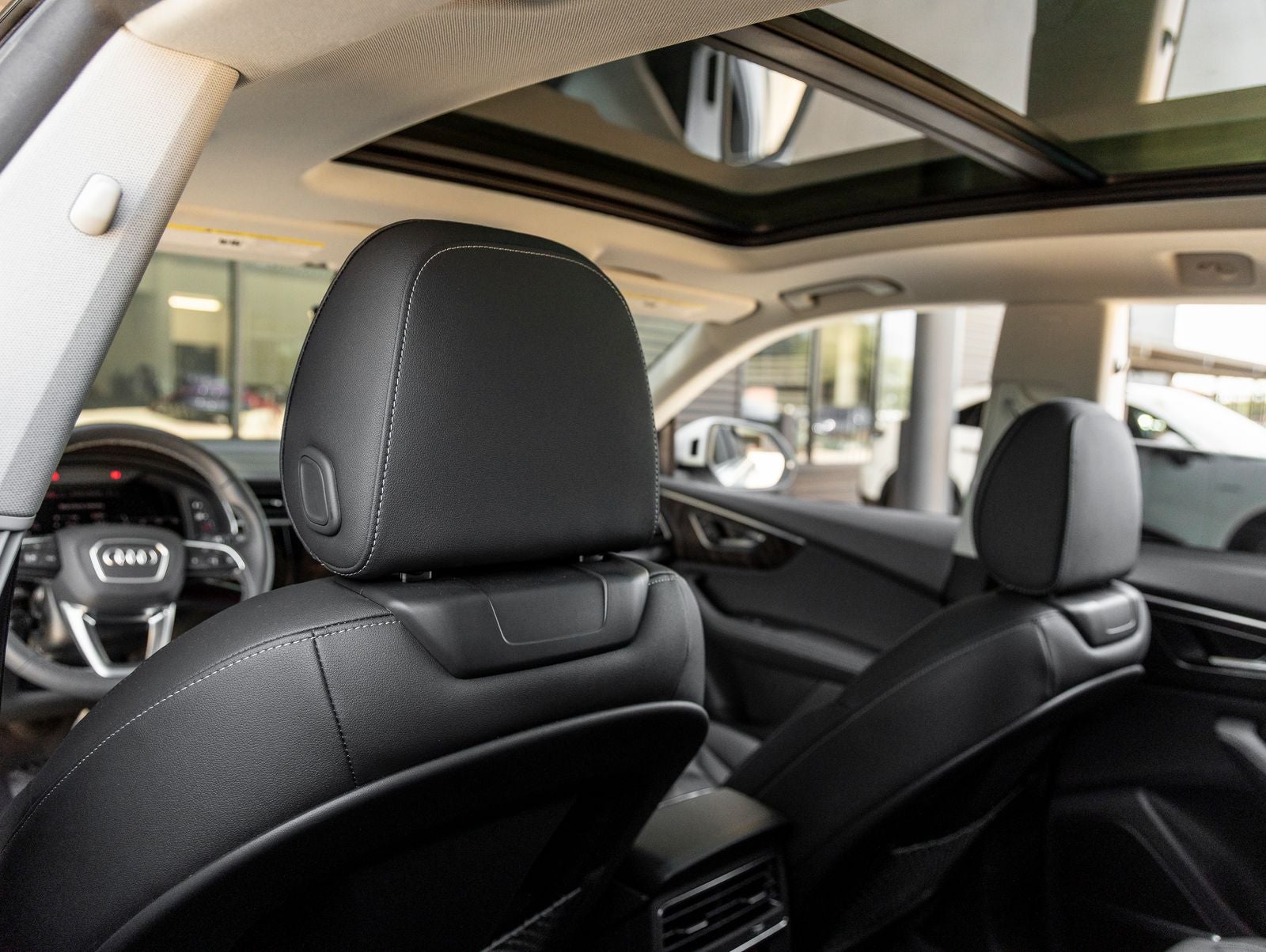 2023 Audi Q8 55 Prestige quattro
