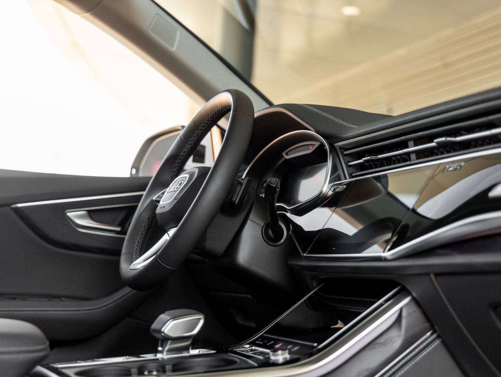 2023 Audi Q8 55 Prestige quattro